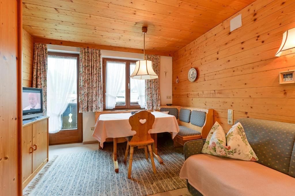 Appartementhaus Holiday Lech am Arlberg Ngoại thất bức ảnh